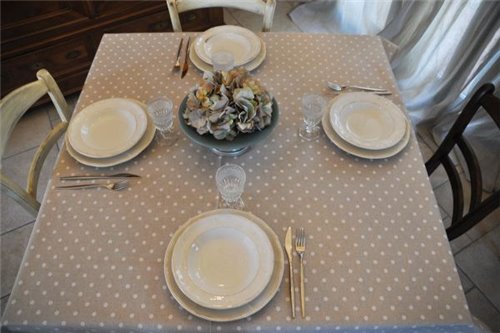 Tovaglia antimacchia pois bianco 140x180 cm